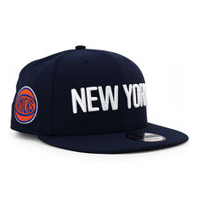 NEW ERA NEW YORK KNICKS CITY EDITION ON COURT SNAPBACK CAP NAVY DS12286129画像
