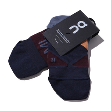 On Low Sock Midnight/Tan 302-00063画像
