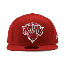 NEW ERA NEW YORK KNICKS 9FIFTY SNAPBACK CAP RED NE33704画像