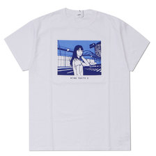 SOPHNET. KYNE TOKYO 2 TEE WHITE画像