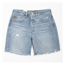 Levi's PREMIUM WOMEN'S 501 MID THIGH SHORTS LUXOR STREET 85833-0002画像