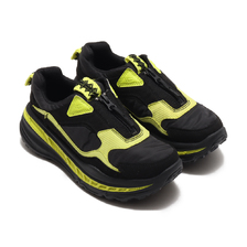 UGG Australia CA805 Zip BLACK / SULFUR 1116311-BSLF画像