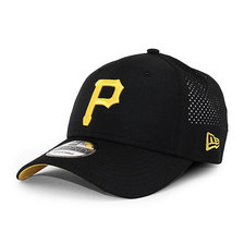 NEW ERA PITTSBURGH PIRATES 9TWENTY PERF PIVOT STRAPBACK CAP BLACK NR11591234画像