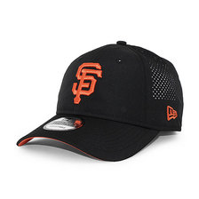 NEW ERA SAN FRANCISCO GIANTS 9TWENTY PERF PIVOT STRAPBACK CAP BLACK NR11591230画像