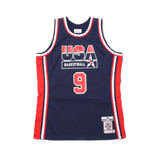 Mitchell & Ness NBA AUTHENTIC JERSEY NAVY USA 92 MICHAEL JORDAN NAVY AJYGS18414-USA画像