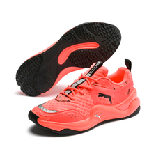 PUMA RISE NEON WNS NRGY PEACH 372444-02画像