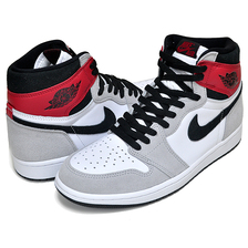 NIKE AIR JORDAN 1 RETRO HI OG white/black-lt smoke grey 555088-126画像