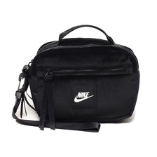 NIKE NK UTILITY BAG SM - WNTRZD BLACK/BLACK/WHITE CU1496-010画像