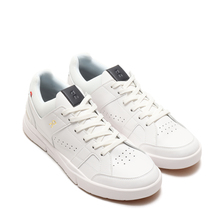 On THE ROGER CLUBHOUSE White/Black 48-99264画像