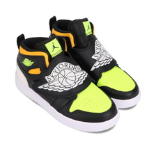 JORDAN BRAND SKY JORDAN 1 (PS) BLACK/BLACK-VOLT-SAIL BQ7197-071画像