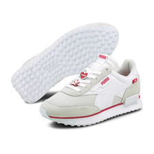 PUMA FUTURE RIDER GALENTINES WNS Puma White-Virtual Pink 380121-01画像
