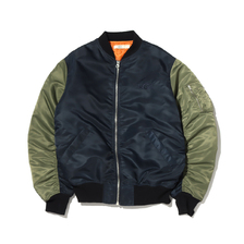 UGG ロゴ配色 MA-1 NAVY画像