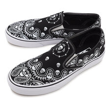 VANS BANDANA CLASSIC SLIP-ON BLACK/TRUE WHITE VN0A33TBD9S画像