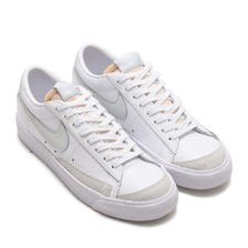 NIKE W BLAZER LOW '77 WHITE/PHOTON DUST-WHITE-WHITE DC4769-100画像