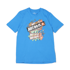 NIKE AS M NSW TEE JDI ILLUSTRATION LT PHOTO BLUE DD1263-435画像