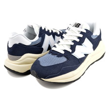 new balance M5740CD NAVY画像