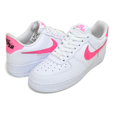 NIKE WMNS AIR FORCE 1 07 SE LOVE FOR ALL white/sunset pulse-black-clear CV8482-100画像