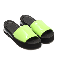 MAISON U AIR SLIDER SANDAL NEON GREEN 18M00439-005画像