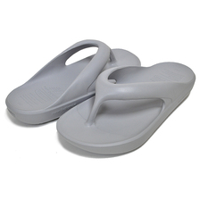 new balance TAW&TOE FLIP FLOP LIGHT GRAY SD5601GGL画像