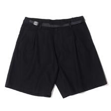 White Mountaineering &times; GRAMICCI DARTED SHORT PANTS BLACK WM2171411画像