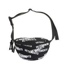 VETEMENTS STAMPED LOGO FANNY PACK UA52BA300画像