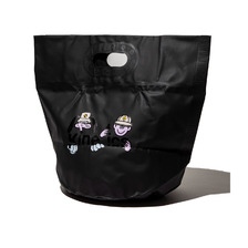 UND &times; Kinetics TARP BAG BLACK KA21SPAS03画像