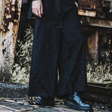 NO ID. BLACK インバーテッドプリーツバギートラウザーズ画像
