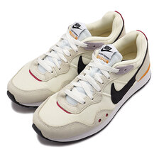 NIKE W VENTURE RUNNER COCONUT MILK/BLACK CK2948-107画像