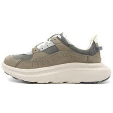 UGG M CA805 V2 NUBUCK SEAL 1127111SEL画像