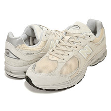 new balance ML2002RE BEIGE画像