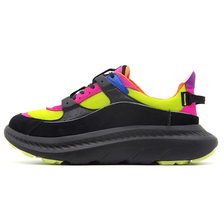 UGG M CA805 V2 PARTY SPOTS BLACK 1127110-PSBLC画像