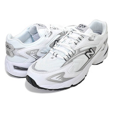 new balance ML725B WHITE画像