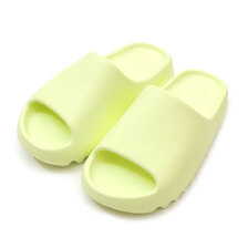 adidas YEEZY SLIDE GLWGRN/GLWGRN/GLWGRN HQ6447画像
