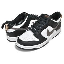 NIKE DUNK LOW SE (GS) off noir/mtlc pewter DH9764-001画像