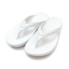 OOFOS OOLALA WHITE画像