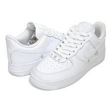 NIKE WMNS AIR FORCE 1 07 SE white/wht-metallic silver DQ0231-100画像
