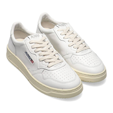 AUTRY MEDALIST LOW LEAT/LEAT WHITE/WHITE SAULMLL-LL15画像