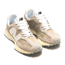 new balance WS327EC BEIGE画像