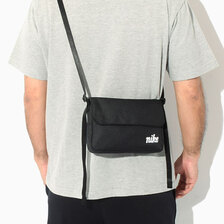 NIKE Womens Futura 365 Crossbody Bag Black DQ5701-010画像