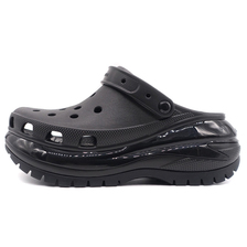 crocs CLASSIC MEGA CRUSH CLOG BLACK 207988-001画像