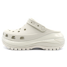 crocs CLASSIC MEGA CRUSH CLOG BONE 207988-2Y2画像