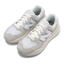 new balance M5740SL1 WHITE画像