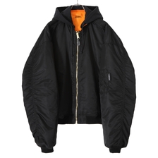 VETEMENTS HOODED BOMBER UA53JA900B画像