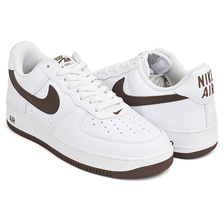 NIKE AIR FORCE 1 LOW RETRO WHITE / CHOCOLATE - METALLIC GOLD DM0576-100画像