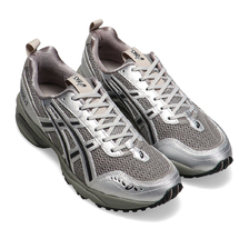 ASICS GEL-1090 V2 CLAY GREY/PURE SILVER 1203A254-020画像