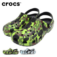 crocs CLASSIC SPRAY CAMO CLOG 208261画像