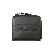 CDG COMME des GARCONS EMBOSSED LOGO ZIP WALLET BLACK画像