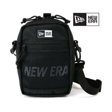 NEW ERA ショルダーポーチ 1.7L プリントロゴ ブラック &times; ホワイト 12325640画像