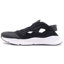 Reebok FURYLITE SLIP ON CORE BLACK/COLD GREY/CORE BLACK HR1381画像