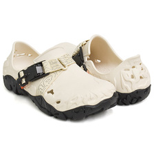 crocs ALL-TERRAIN ATLAS STUCCO / BLACK 208173-16U画像